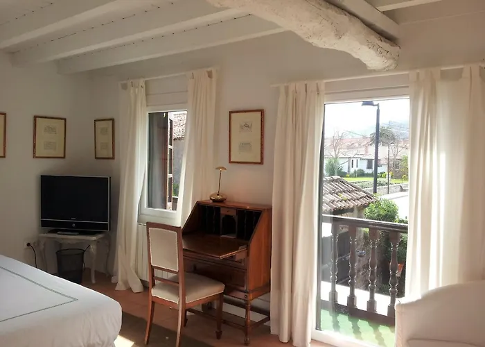 La Panaderia De Castaneda Villabanez (Cantabria)